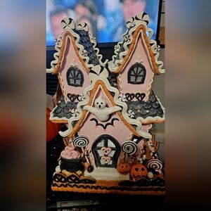 PINK Halloween Gingerbread Haunted House "Candy Corn Lane" NWT & LIGHTS up!